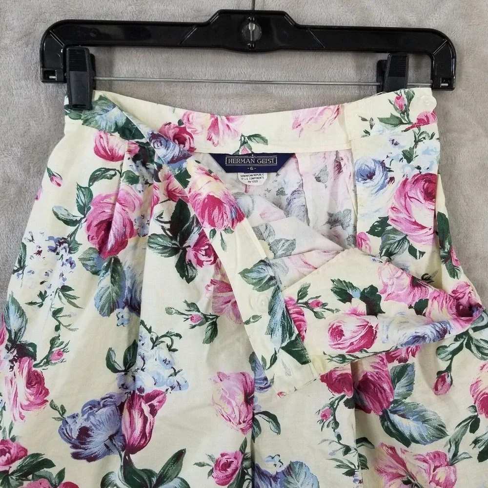 Vtg Shorts Women 6 Cotton Floral Pleated High Rise Pockets Cottage Wide Leg 90's